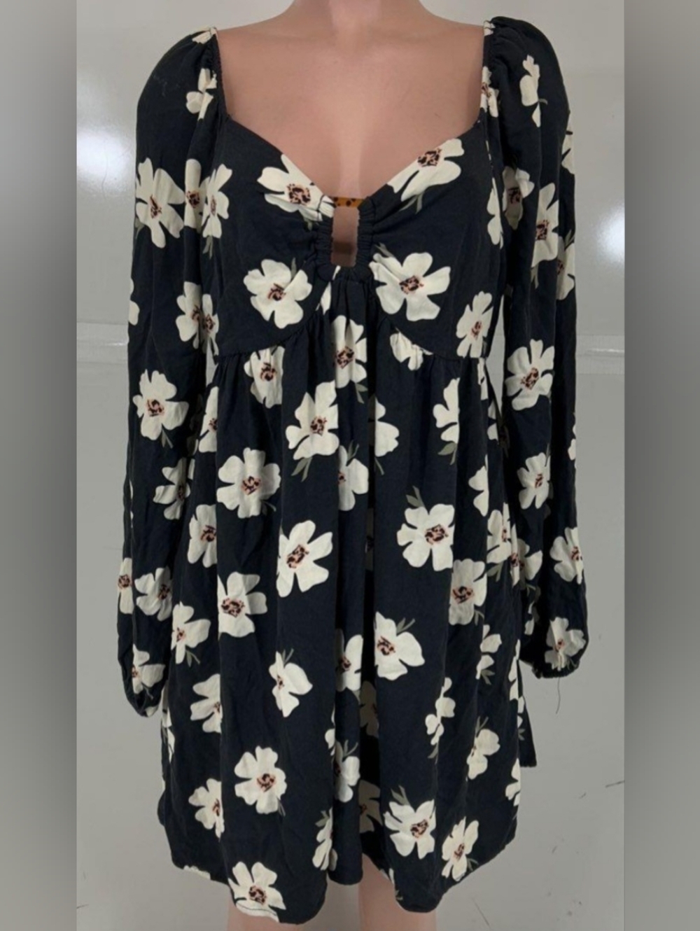 American Eagle Outfitters Black Floral Keyhole Babydoll Tunic XL.